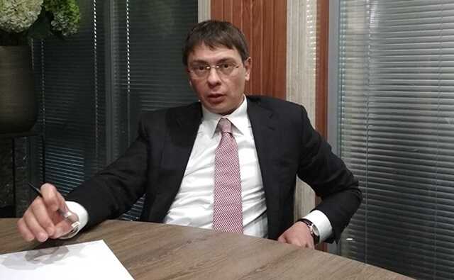 Екснардеп Крючков, якому загрожує до 12 років тюрми, виїхав за кордон і вже майже півроку не повертається