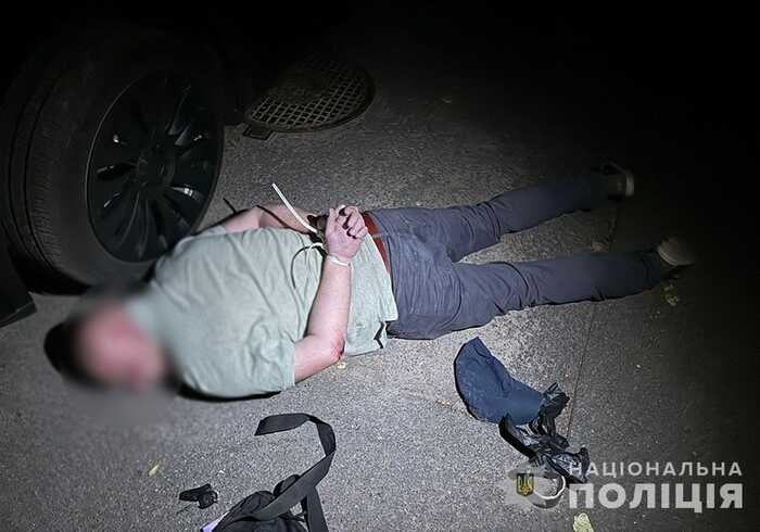 У Києві затримали злочинців, які вимагали гроші в іноземця