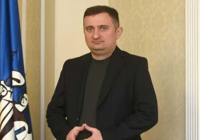 Родина керівника міського центру зайнятості Києва має понад мільйон у валюті, хоча офіційні доходи значно нижчі