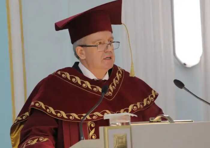 Ректор юридичного університету ім. Ярослава Мудрого отримав майже 250 тисяч гривень як довічну стипендію