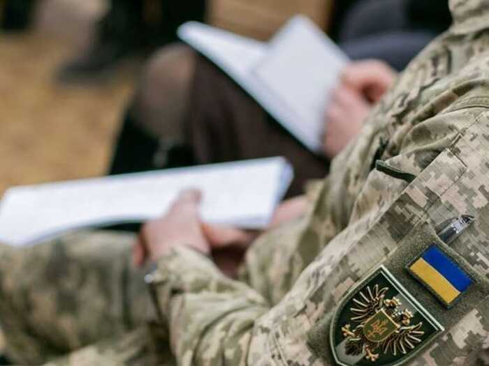 У ТЦК Києва підтвердили, що пристебнули мобілізованого до ліжка через агресивну поведінку