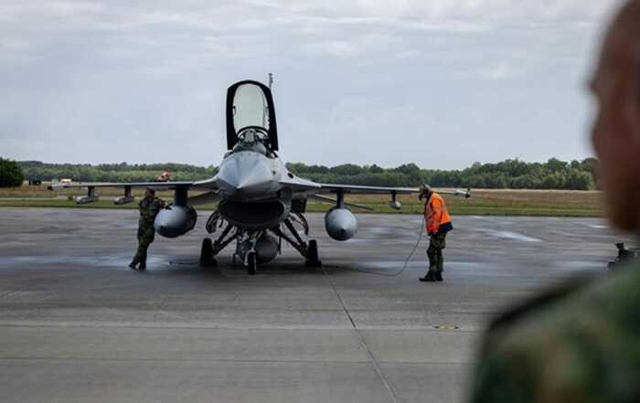 Нідерланди передали Україні останню партію винищувачів F-16