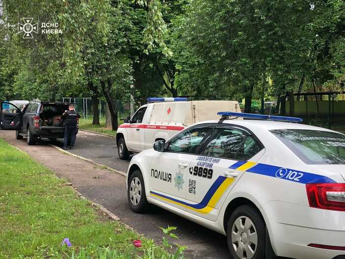У Києві на території дитячого садочка знайшли боєприпас