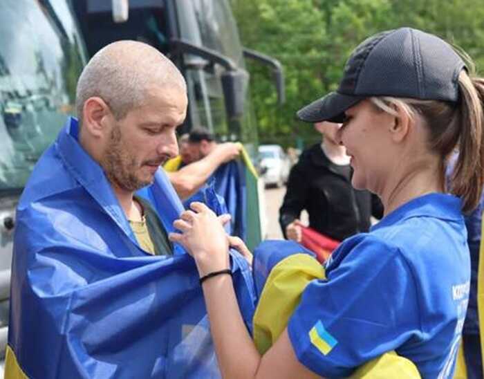 Уже четвертий обмін за тиждень: чергова група військовополонених повернулася додому, — Зеленський