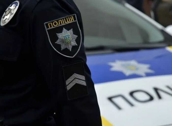 Киянку судитимуть за спробу дати 4 тисяч доларів хабаря за зняття ухилянта з розшуку