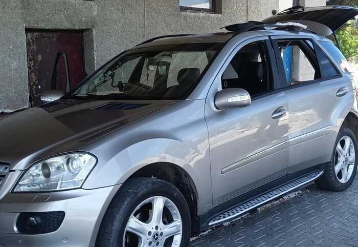 На Рівненщині перекрили канал збуту авто, незаконно ввезених під виглядом гуманітарної допомоги