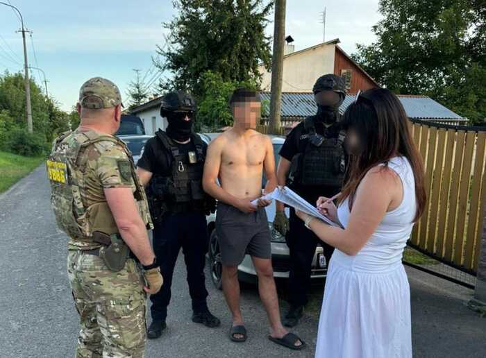 У Волинській області викрили схему переправлення осіб через кордон
