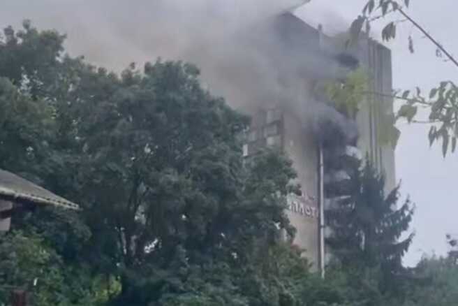 У Львові спалахнула масштабна пожежа в готелі "Власта", — ЗМІ