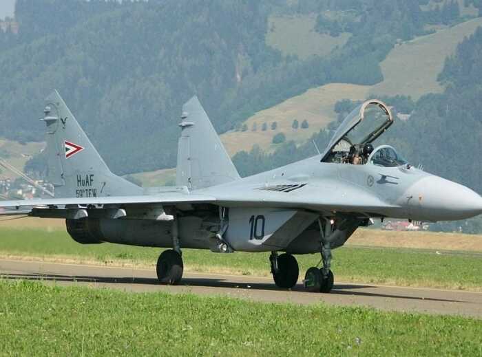 В Угорщині невідомі викрали запчастини з МіГ-29 на території військового аеропорту