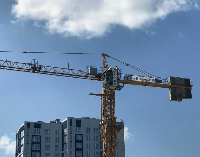 В окупованиму Криму впав баштовий кран: є жертва і постраждалі