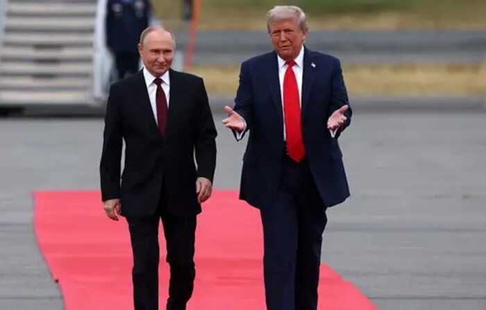 Трамп заявив, що Путін все ще вимагає виходу України з Донбасу, - ЗМІ